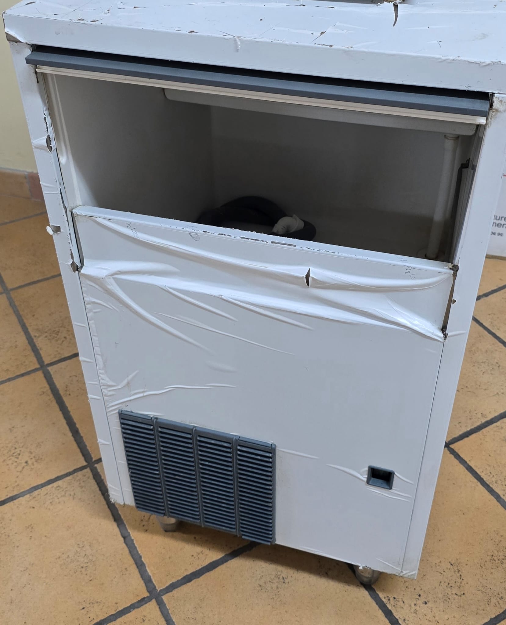 FABBRICATORE PRODUTTORE DI GHIACCIO marca NFT - immagine 2