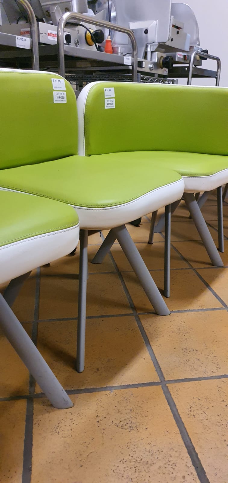 STOCK DIVANETTI/POLTRONCINE da interno 23 pezzi - immagine 3