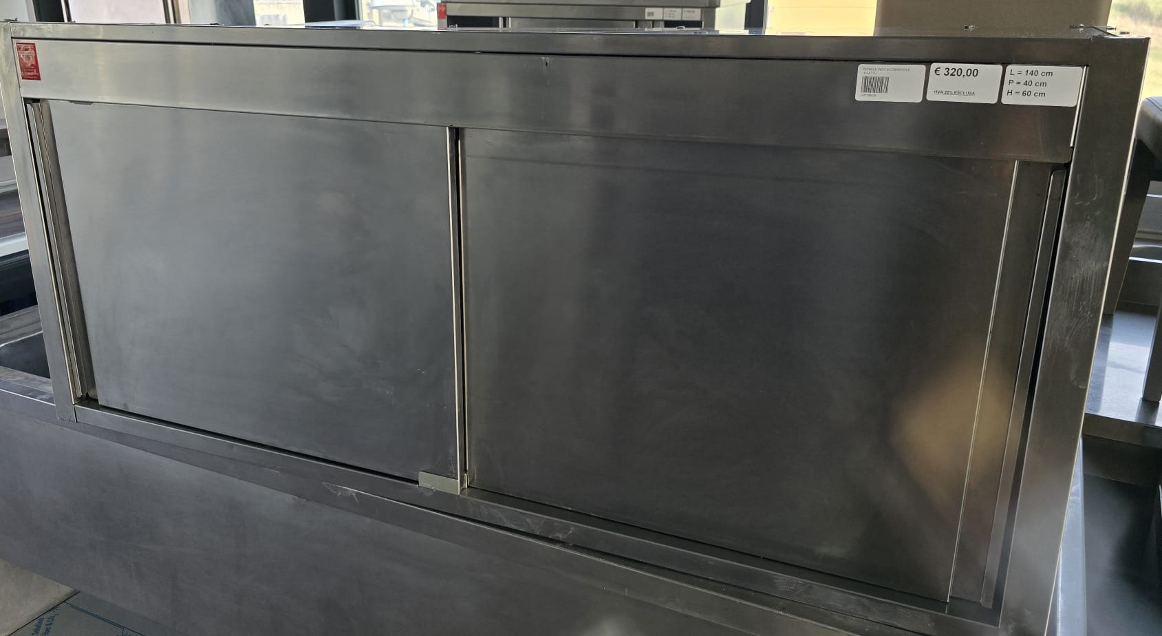 PENSILE INOX CHIUSO con ante scorrevoli e ripiano interno cm 140x40x60h - immagine 3