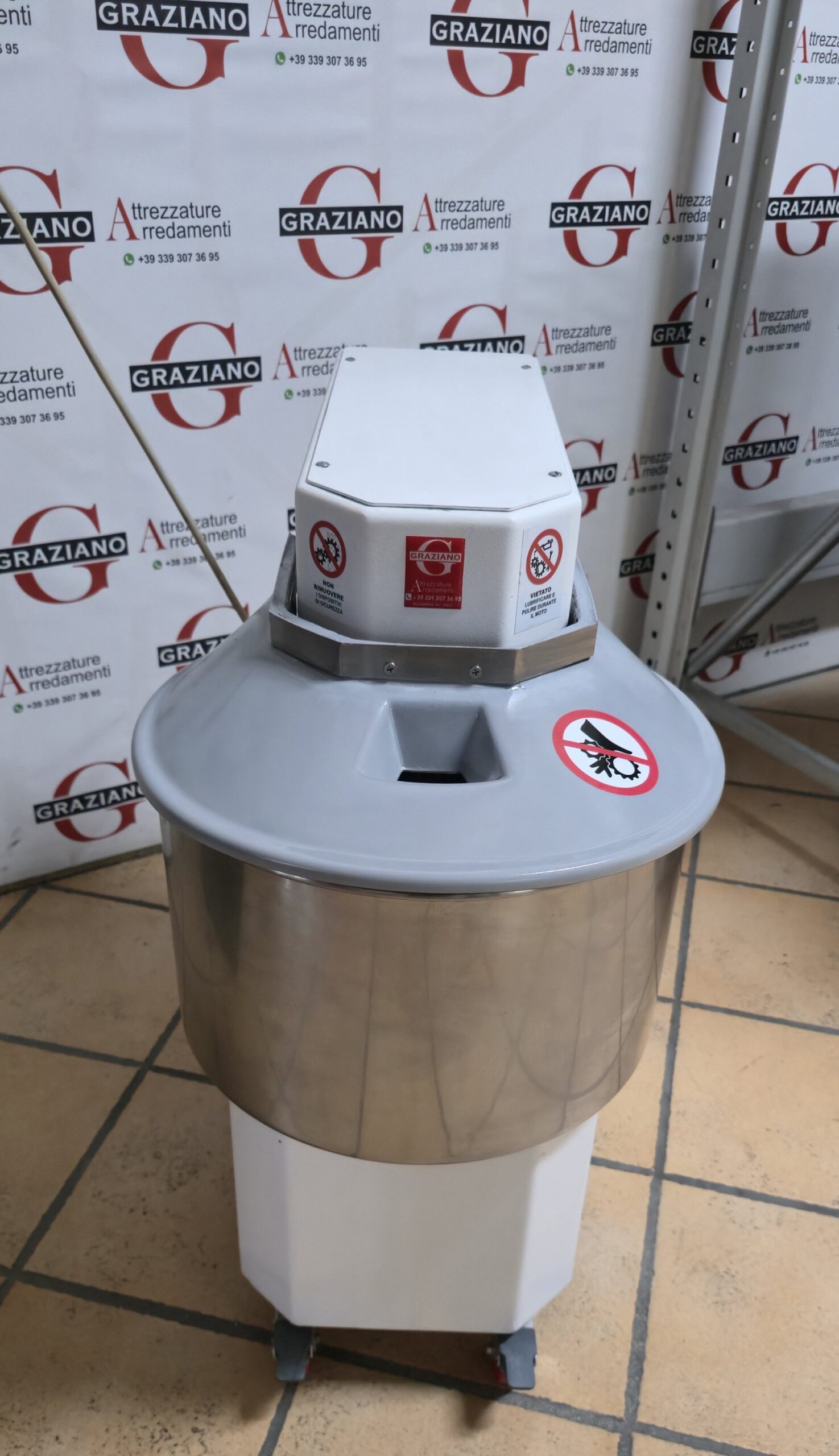 IMPASTATRICE A SPIRALE da 25 kg marca STENO - immagine 3